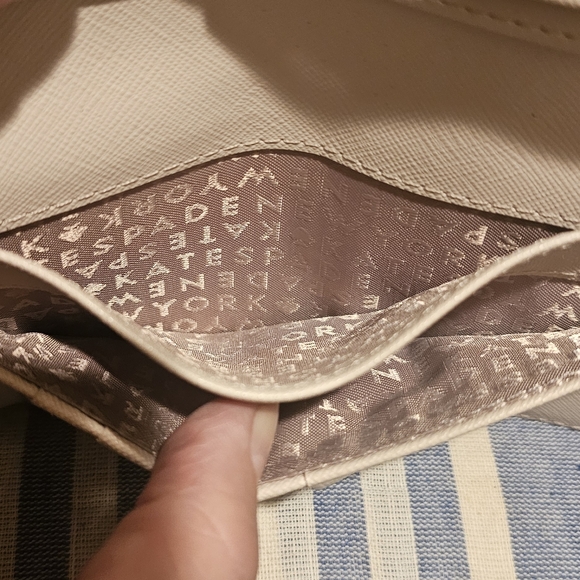 Kate Spade Laurel Way Stacey Bifold Wallet - Picture 6 of 7